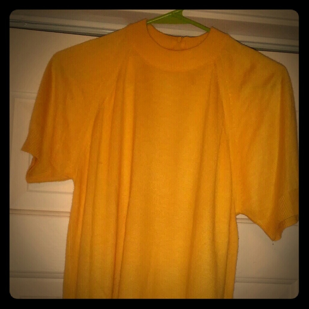 Designer's originals yellow short sleeve zip sweat